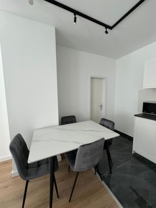 Gemuetliches Apartment, Nur 5 Min Ins Zentrum